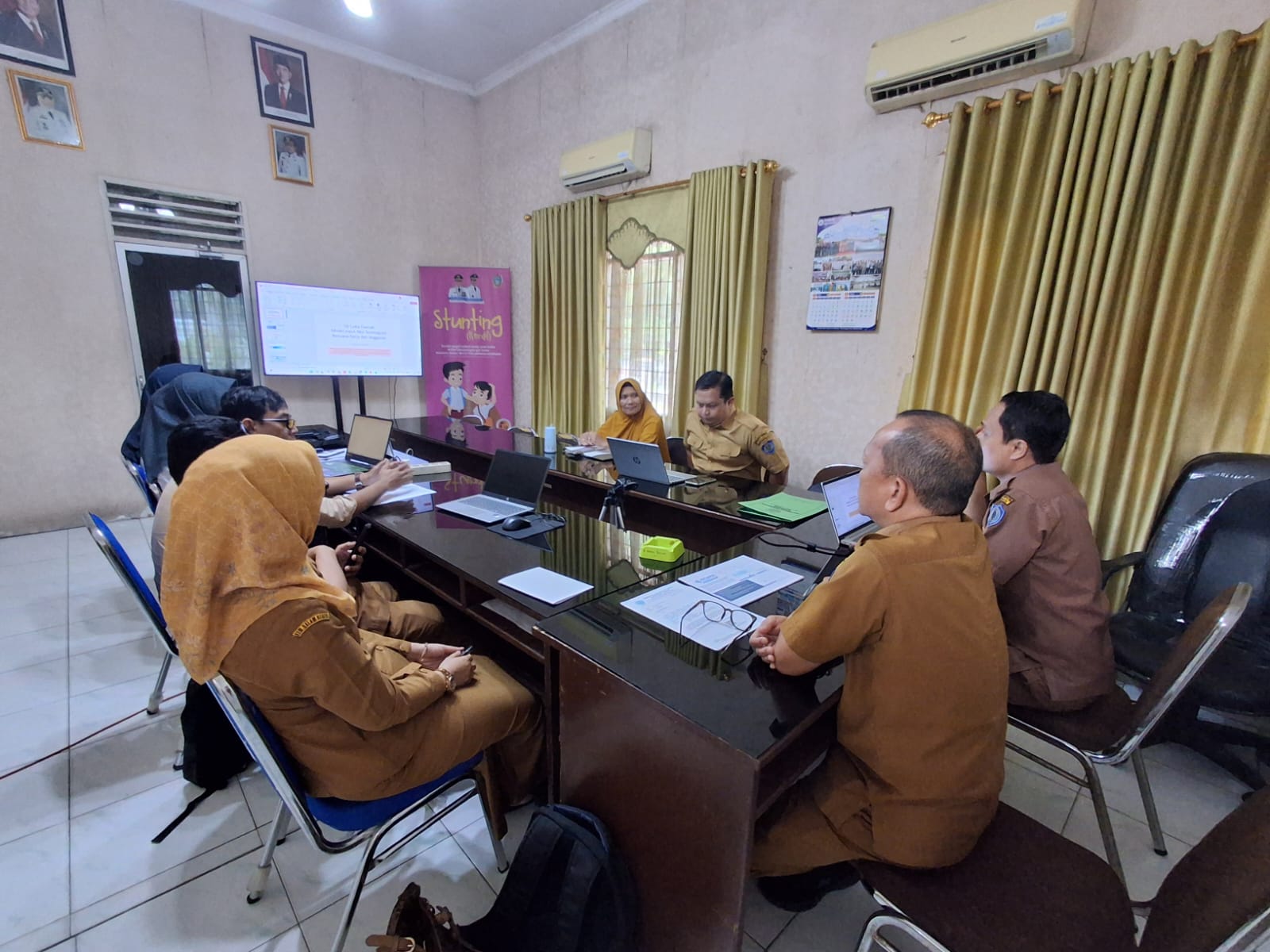 Rapat Sosialisasi Penggunaan Aksara untuk Pemantauan  Evaluasi dan Pelaporan (PEP) Aksi Pembangunan Rendah Korban