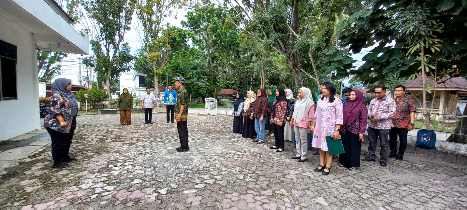 Kegiatan Apel Pagi di Bappeda dengan Pembina Apel Perekonomian,SDA, Infrastruktur dan Kewilayahan