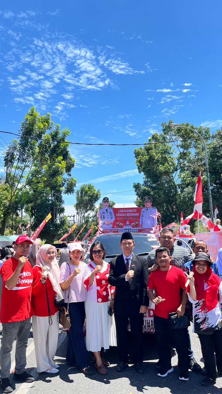 Memeriahkan HUT RI ke-81 di Lapangan Ika Bina, Bappeda Labuhanbatu mengikutsertakan mobil hias dalam pawai kemerdekaan